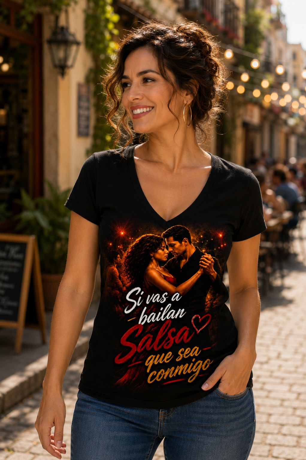 Polo para mujer con cuello V SXE-M05, Colección Universal Salseros por Excelencia