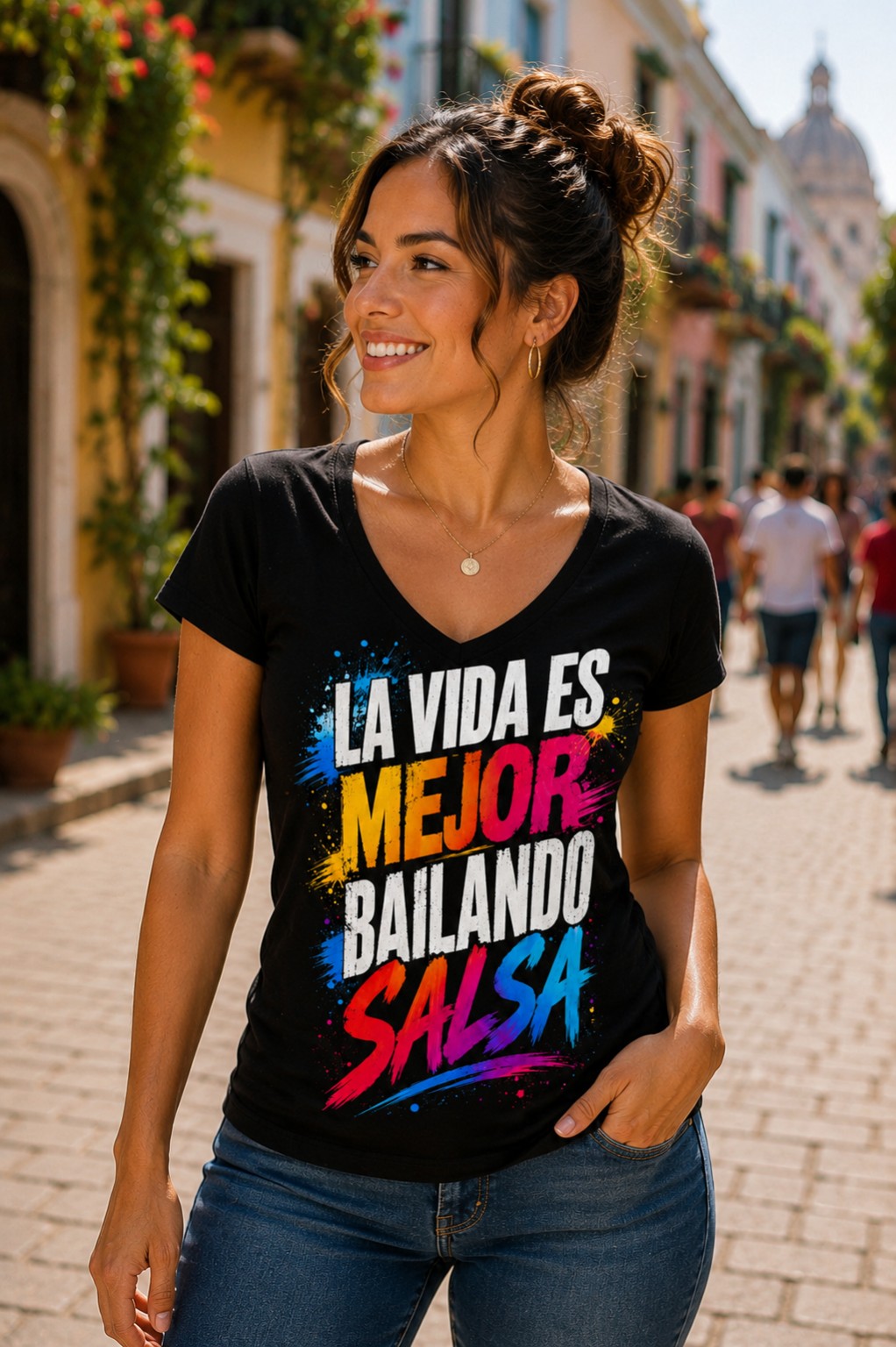 Polo para mujer con cuello V SXE-M07, Colección Universal Salseros por Excelencia