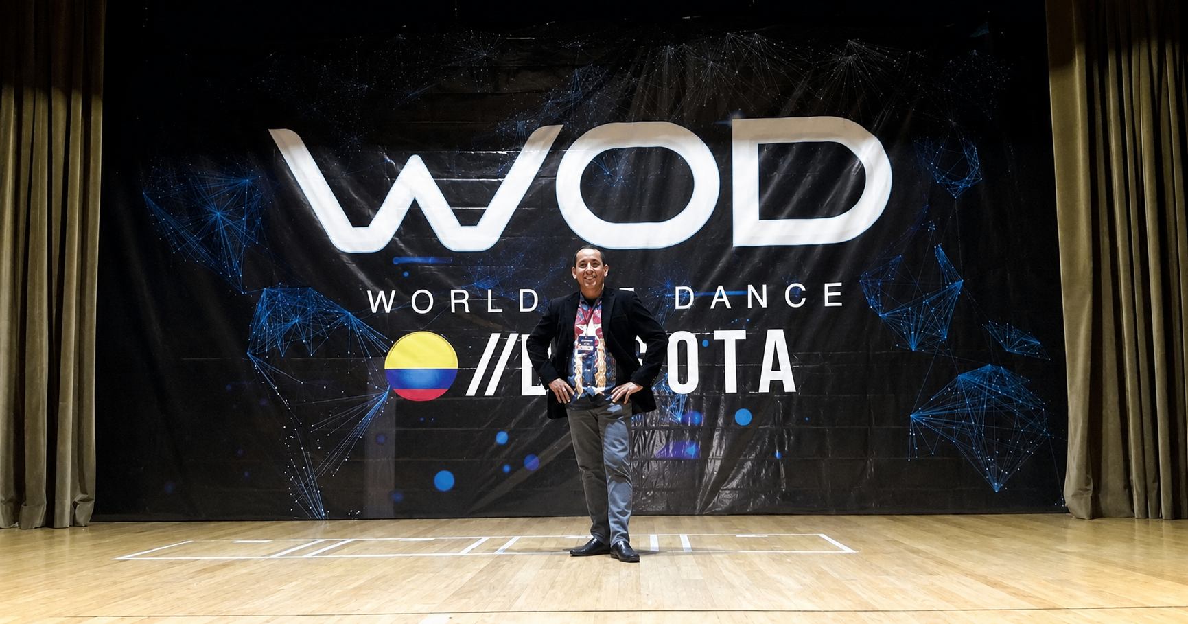 Wilfredo Mauricio Triana Villalón durante una premiación en World of Dance Bogotá 2017